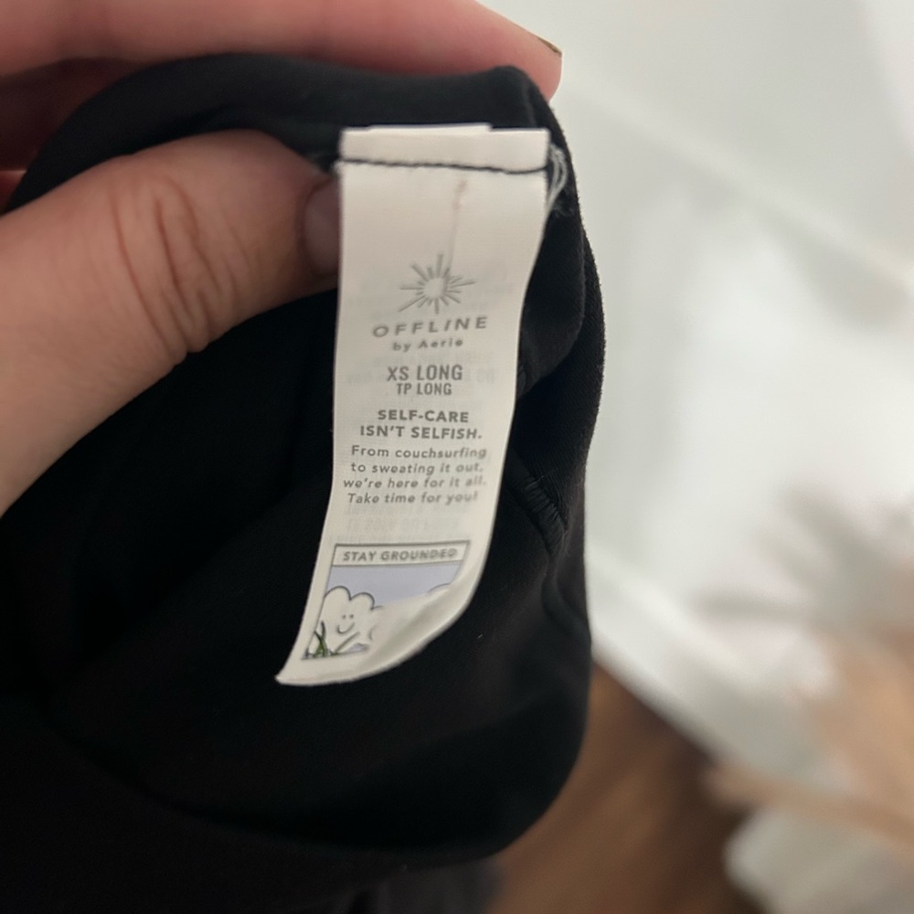 Aerie OFFLINE Black High-Rise Flared Leggings - Picture 6 of 6